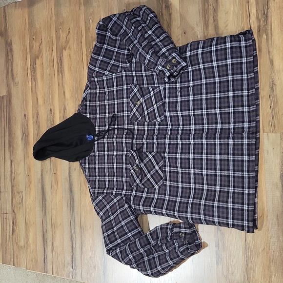 HIGHLAND OUTFITTERS Black Gray Flannel Quilted Interior Hooded Shacket w/Pockets - Picture 3 of 10